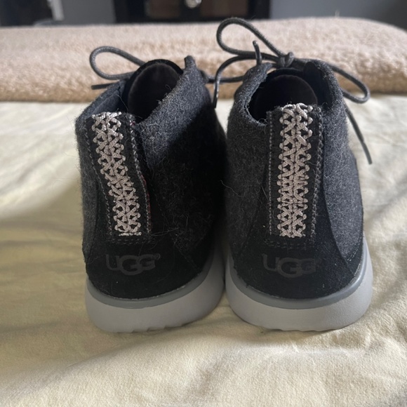 Men’s Ugg Grey Wool Lace Up Chukka Boots Size 9 with Twinsoles main image 5